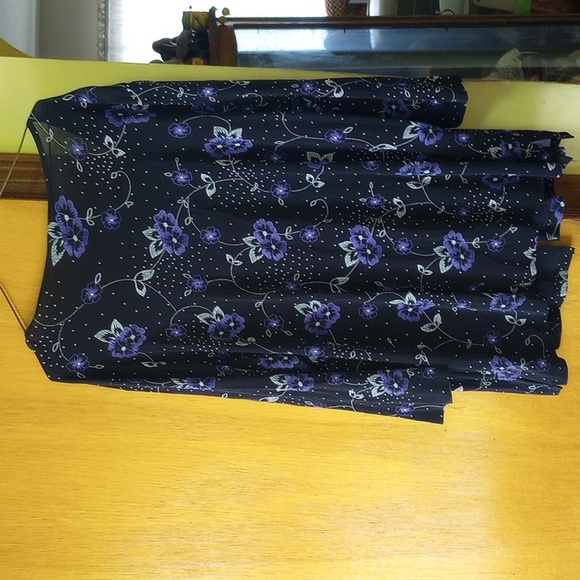 Sheer black and purple top - Picture 3 of 5